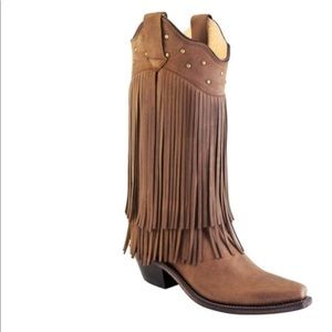 Fringe western boots size 9 WORN ONCE TO A WEDDING